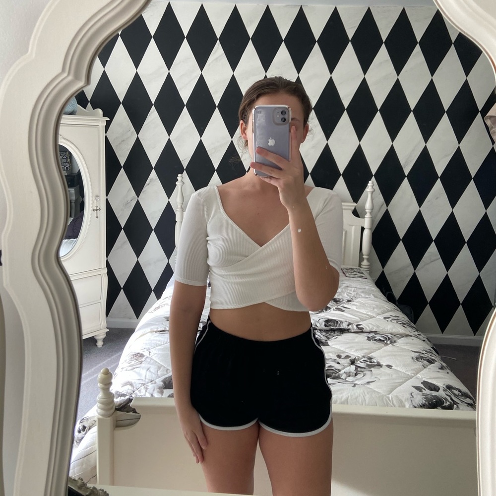 Hollister Crop Top!